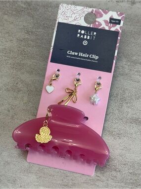 Roller Rabbit Magenta Claw Hair Clip with Gold Charms